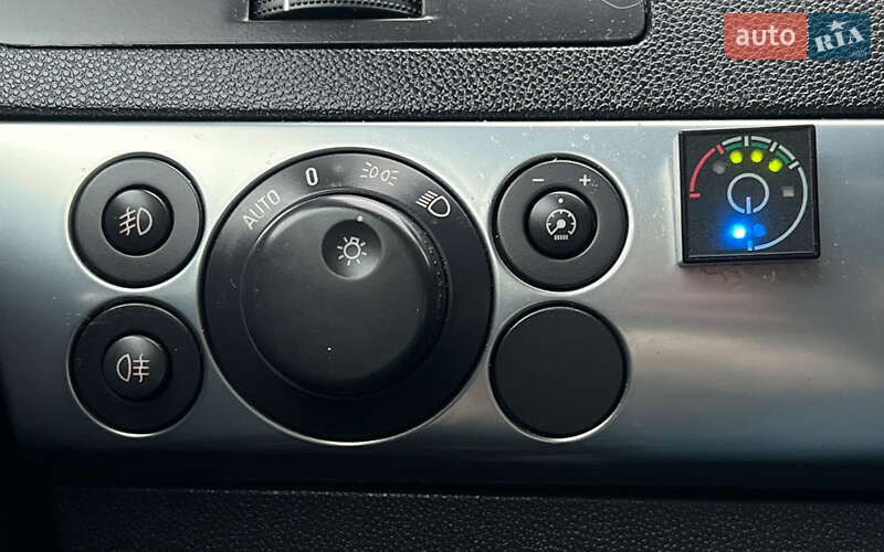 Універсал Opel Astra 2010 в Львові