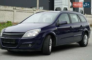 Универсал Opel Astra 2005 в Чернигове