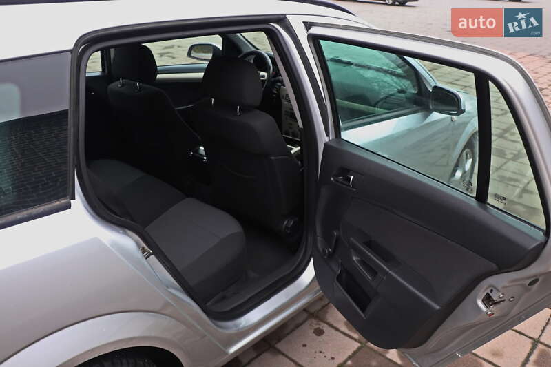 Универсал Opel Astra 2008 в Кременчуге