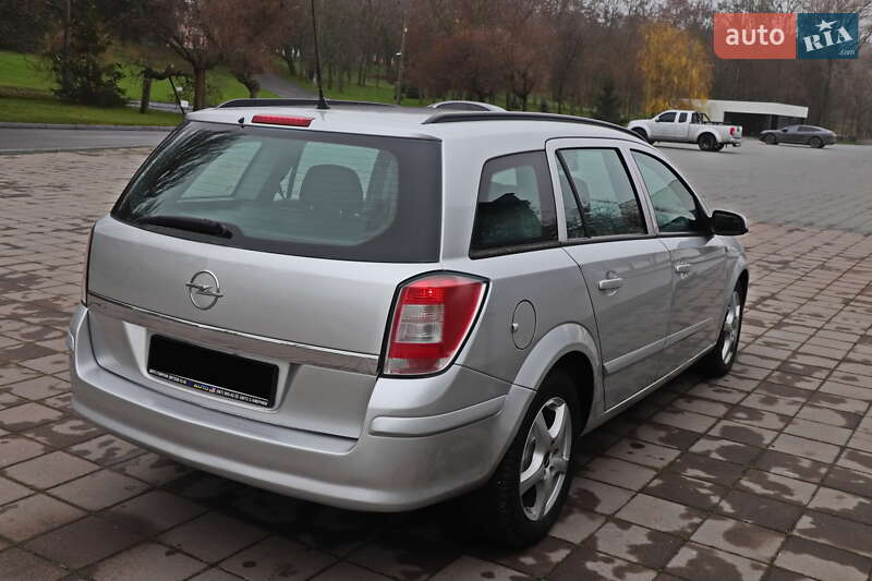 Универсал Opel Astra 2008 в Кременчуге