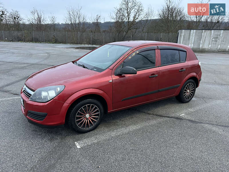 Хэтчбек Opel Astra 2006 в Черновцах фото Хэтчбек Opel Astra 2006 в Черновцах