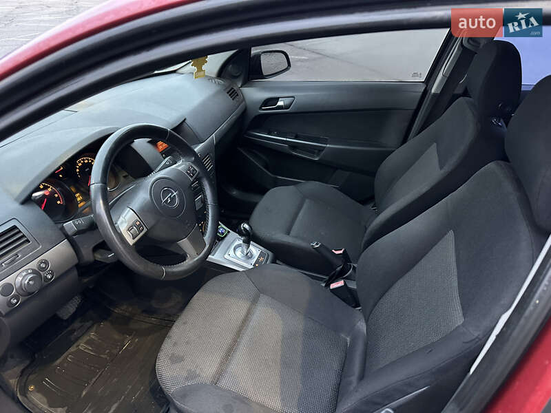 Хэтчбек Opel Astra 2006 в Черновцах фото 8 Хэтчбек Opel Astra 2006 в Черновцах