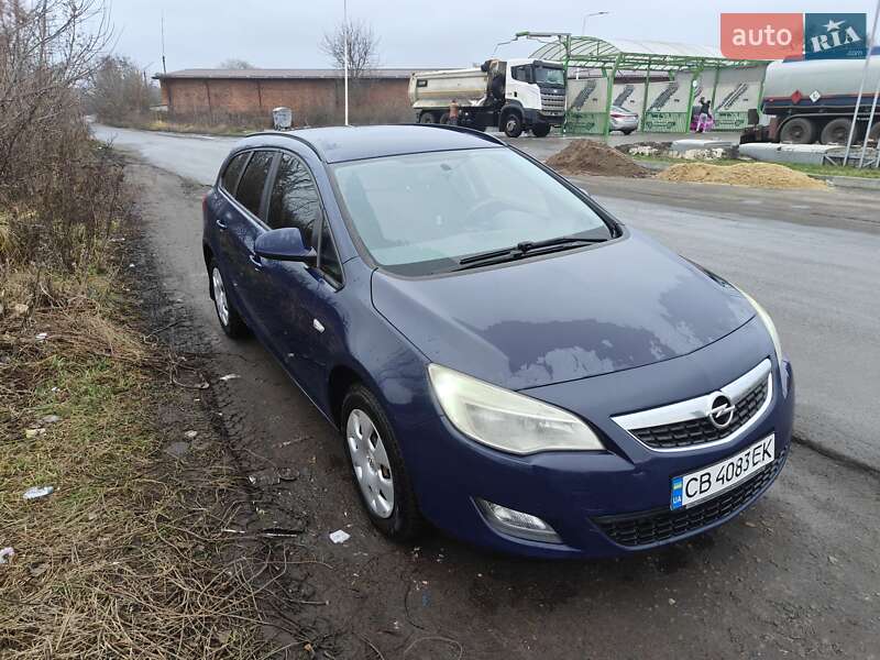 Opel Astra 2012