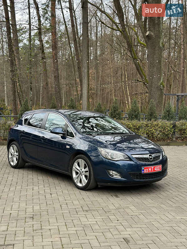 Хэтчбек Opel Astra 2011 в Луцке фото 3 Хэтчбек Opel Astra 2011 в Луцке