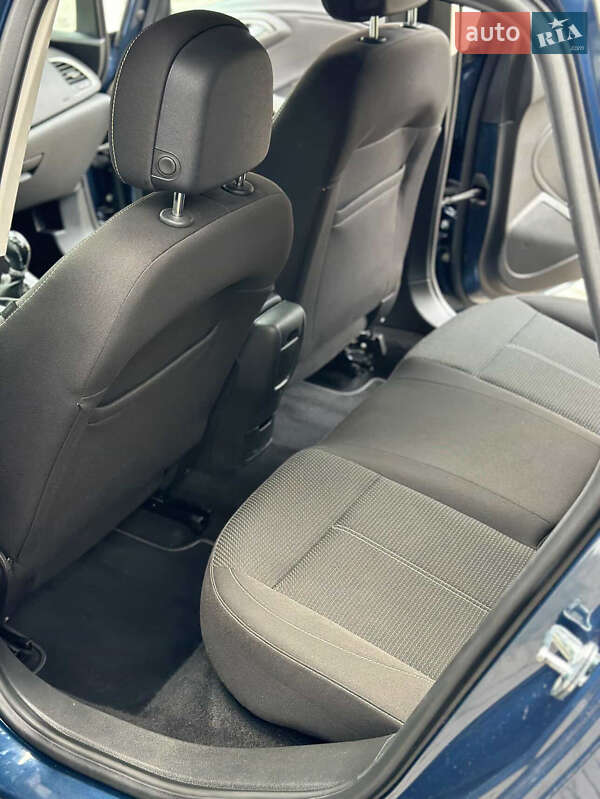 Хэтчбек Opel Astra 2011 в Луцке фото 27 Хэтчбек Opel Astra 2011 в Луцке