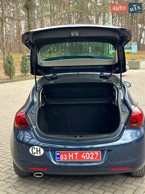 Хэтчбек Opel Astra 2011 в Луцке фото 31 Хэтчбек Opel Astra 2011 в Луцке