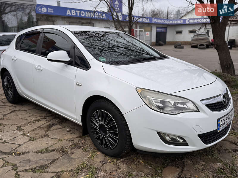 Хэтчбек Opel Astra 2009 в Харькове фото 3 Хэтчбек Opel Astra 2009 в Харькове