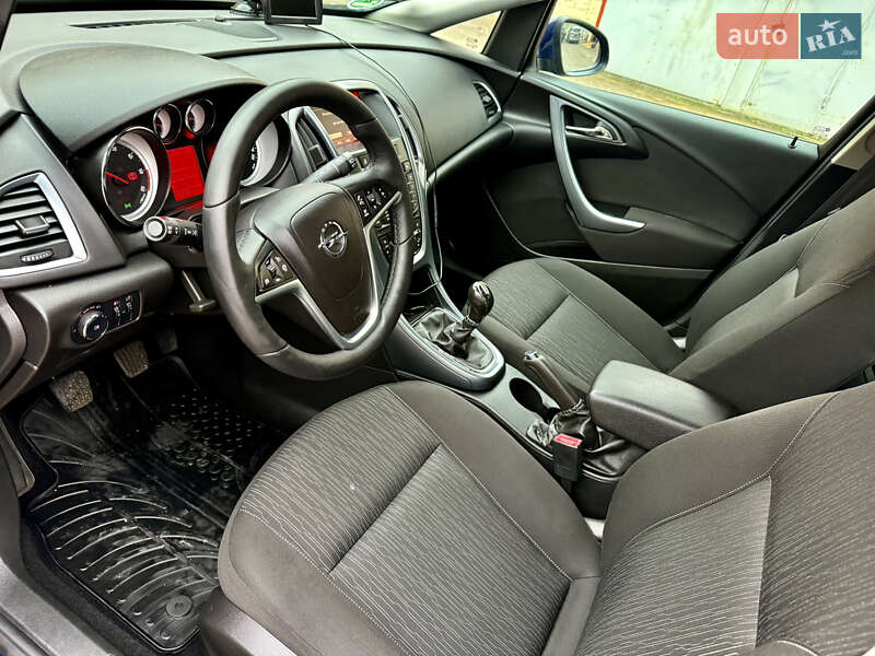 Универсал Opel Astra 2014 в Ровно фото 14 Универсал Opel Astra 2014 в Ровно