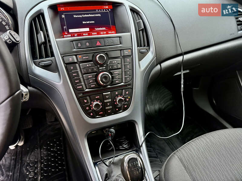 Универсал Opel Astra 2014 в Ровно фото 22 Универсал Opel Astra 2014 в Ровно