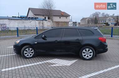 Универсал Opel Astra 2015 в Владимире