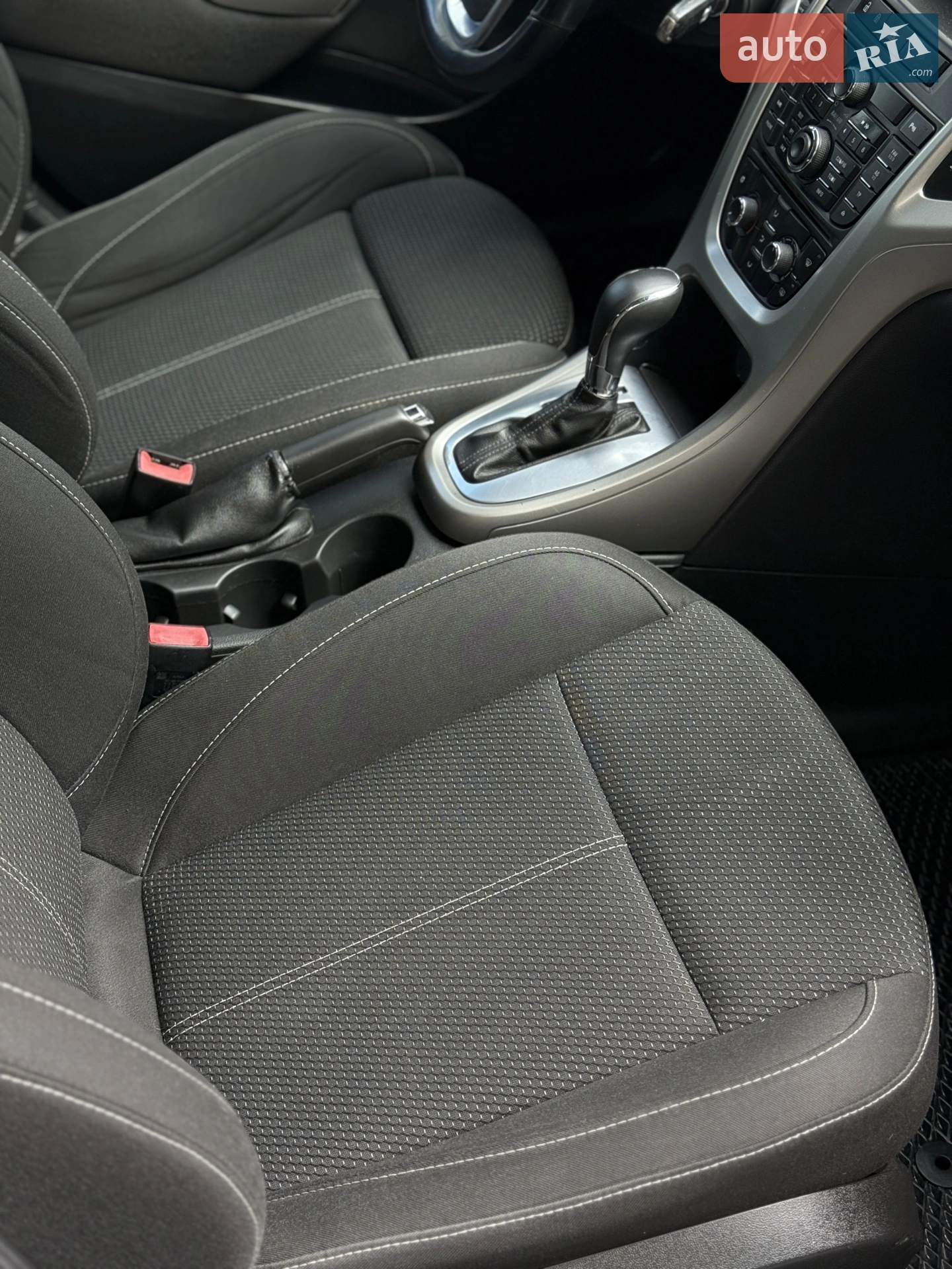 2011 Opel Astra - мініатюра 28