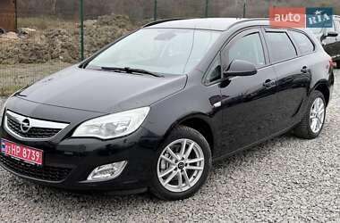 Универсал Opel Astra 2011 в Шепетовке