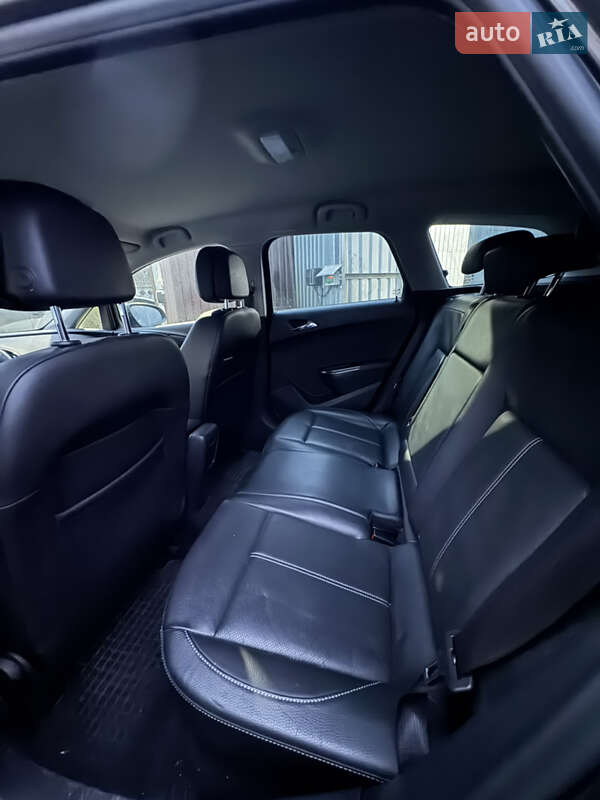 Универсал Opel Astra 2012 в Киеве фото 16 Универсал Opel Astra 2012 в Киеве