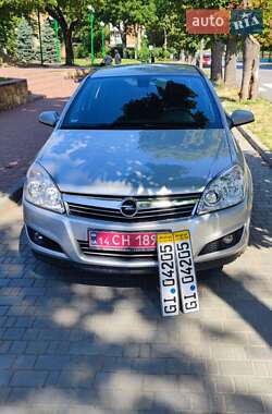 Хэтчбек Opel Astra 2007 в Могилев-Подольске