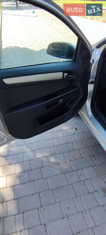 Хэтчбек Opel Astra 2007 в Могилев-Подольске фото 24 Хэтчбек Opel Astra 2007 в Могилев-Подольске