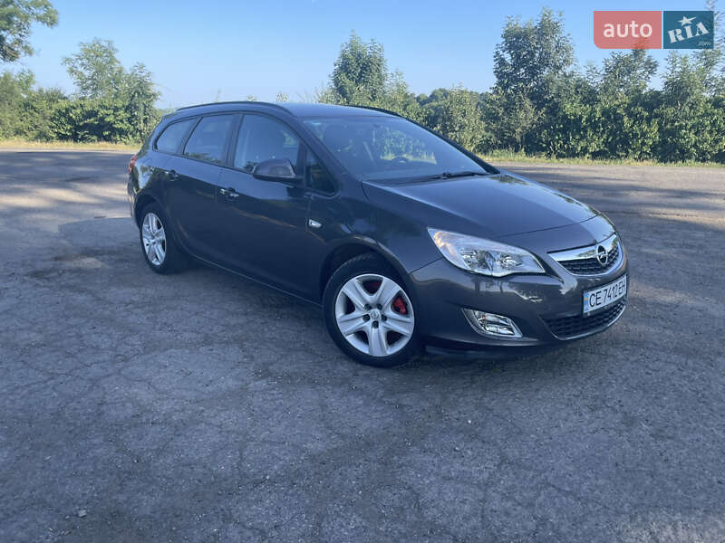 Opel Astra 2011 Opel Astra 2011