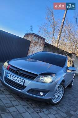Универсал Opel Astra 2006 в Ивано-Франковске