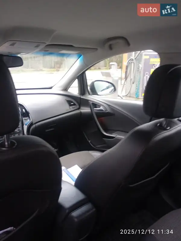 Opel Astra 2015