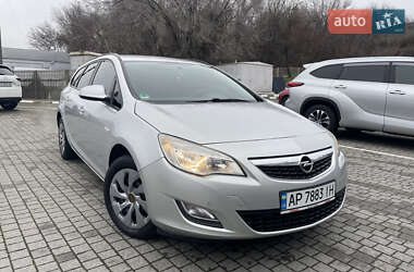 Універсал Opel Astra 2011 в Запоріжжі