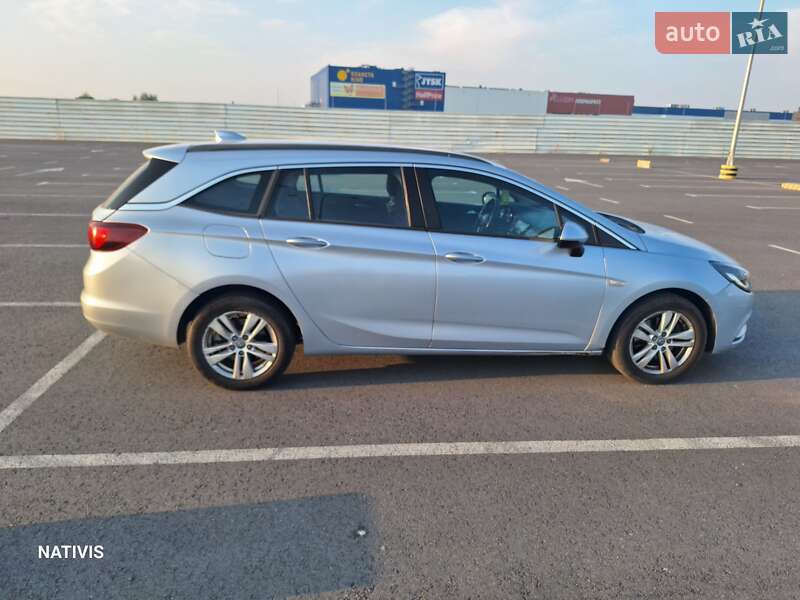 Универсал Opel Astra 2016 в Львове