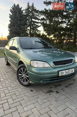 Седан Opel Astra 2007 в Новой Одессе