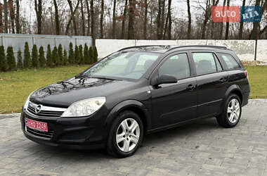 Універсал Opel Astra 2009 в Луцьку
