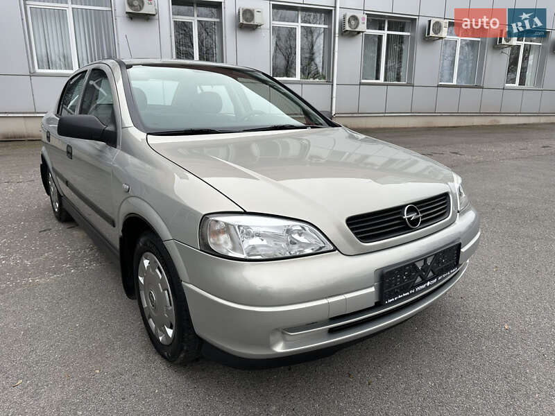 Седан Opel Astra 2008 в Червоному Донце фото 3 Седан Opel Astra 2008 в Червоному Донце