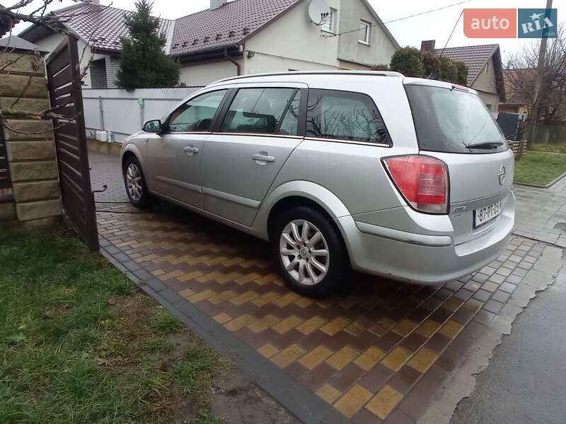 Универсал Opel Astra 2004 в Луцке