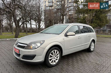 Универсал Opel Astra 2006 в Черновцах