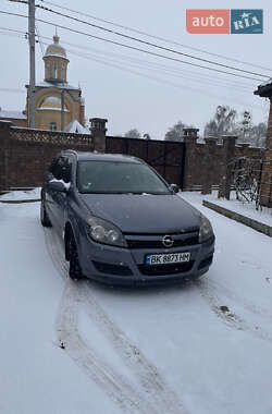 Универсал Opel Astra 2004 в Дымере