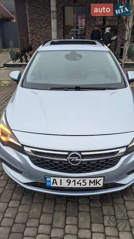 Универсал Opel Astra 2016 в Мукачево