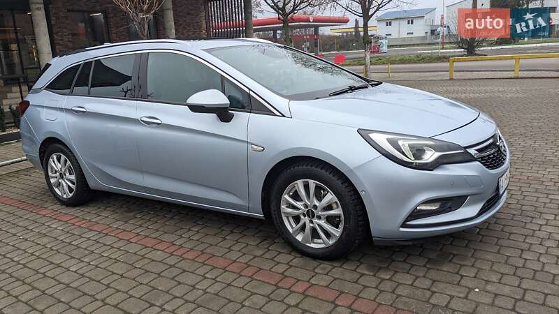 Универсал Opel Astra 2016 в Мукачево