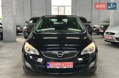 Хэтчбек Opel Astra 2011 в Каменском