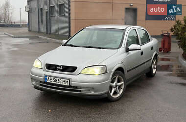 Седан Opel Astra 2003 в Днепре