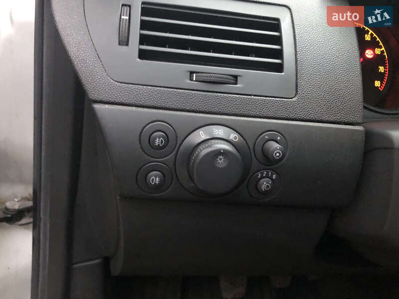 Хэтчбек Opel Astra 2013 в Киеве