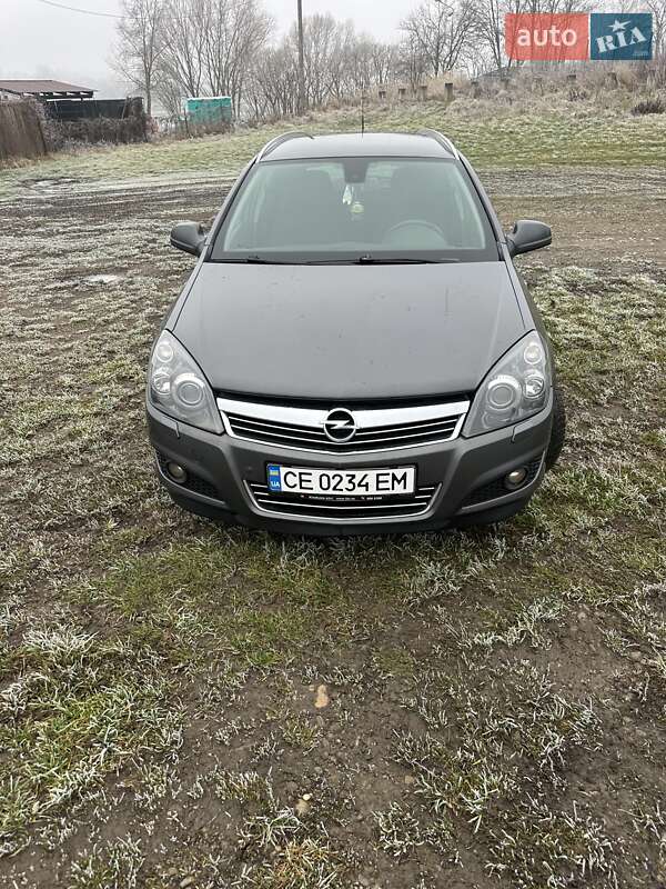 Opel Astra 2010