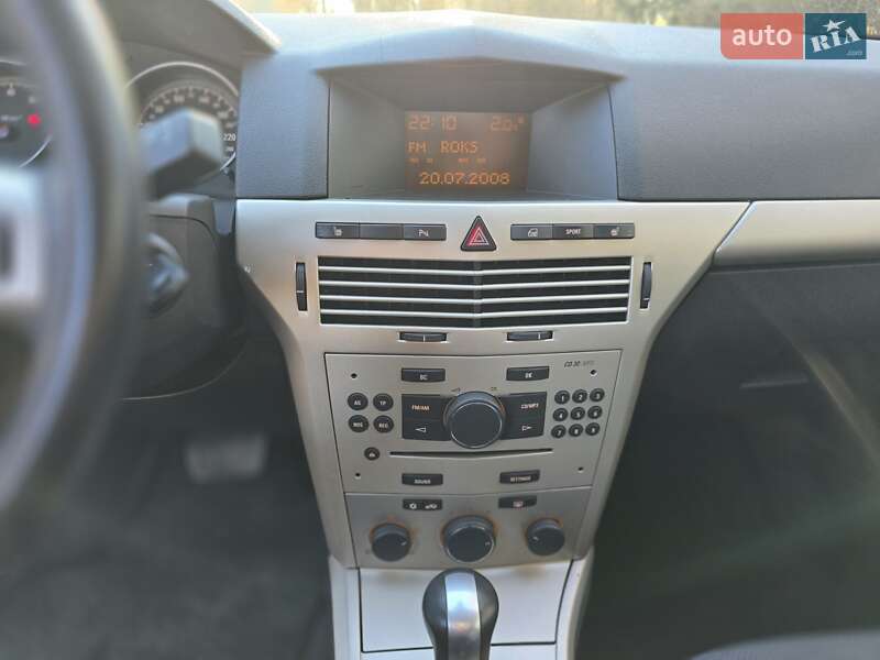 Хэтчбек Opel Astra 2008 в Львове