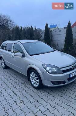 Универсал Opel Astra 2004 в Черновцах
