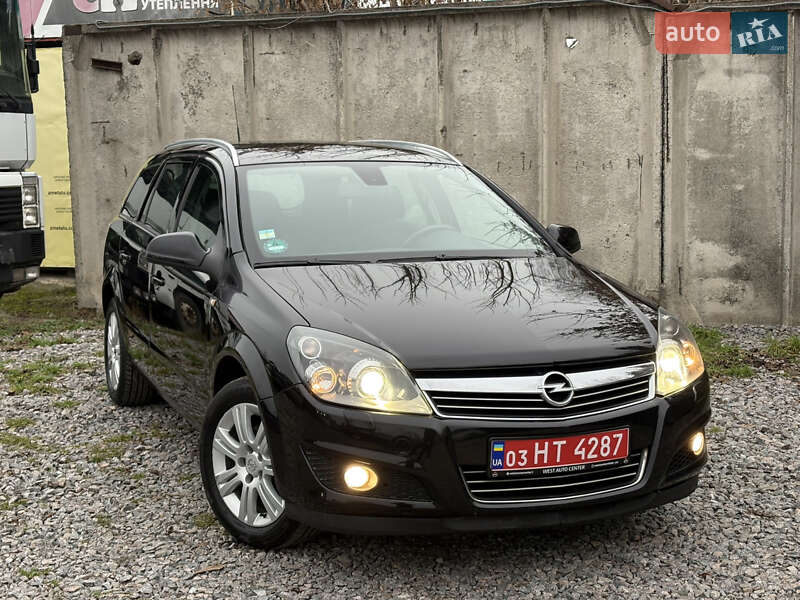 Opel Astra 2010