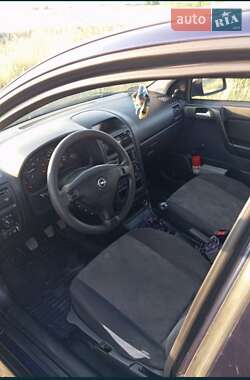 Седан Opel Astra 2000 в Гайсине