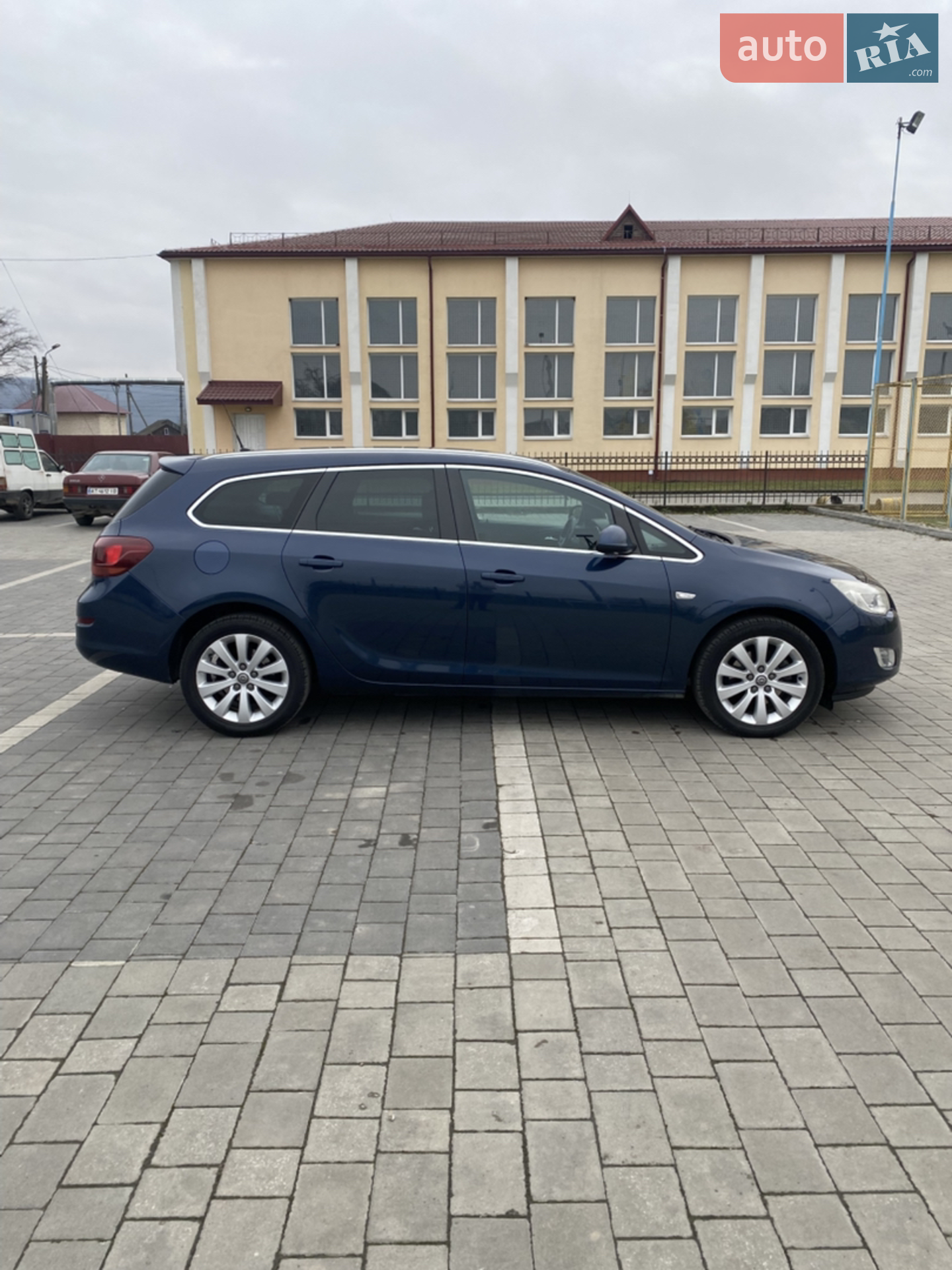 2012 Opel Astra - мініатюра 8