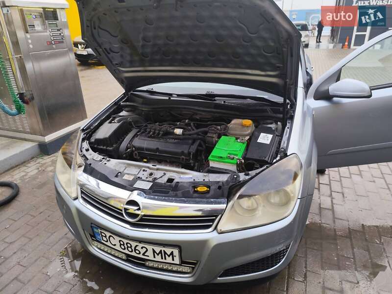 Універсал Opel Astra 2007 в Львові