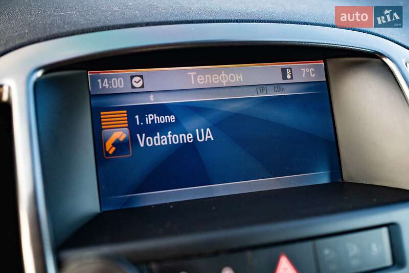 Універсал Opel Astra 2012 в Луцьку