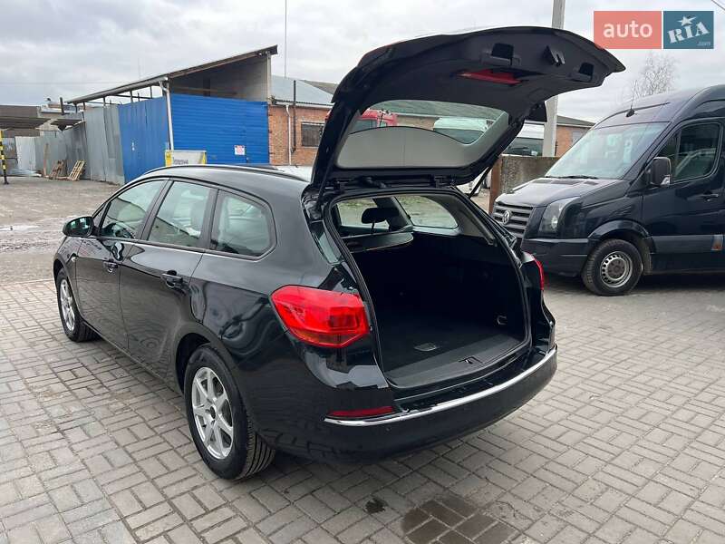 Универсал Opel Astra 2016 в Ковеле