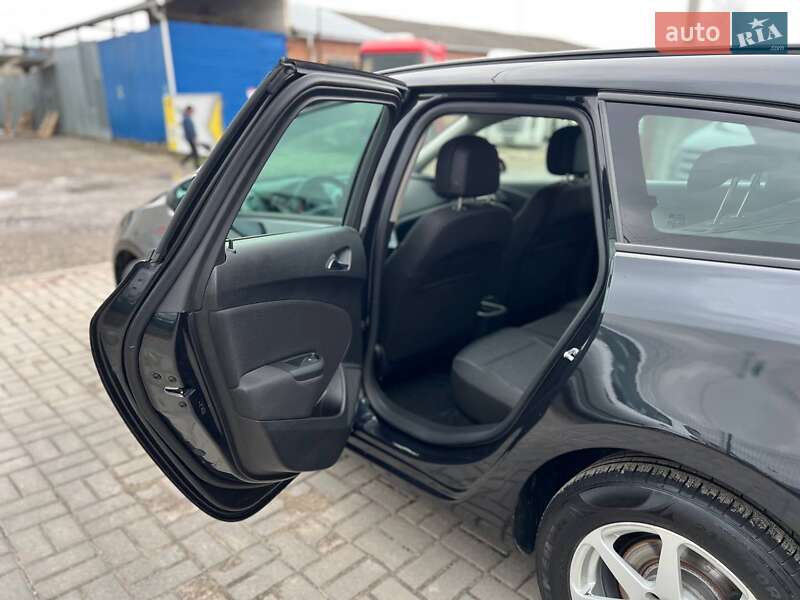 Универсал Opel Astra 2016 в Ковеле