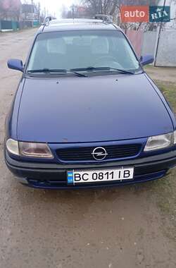 Универсал Opel Astra 1996 в Львове