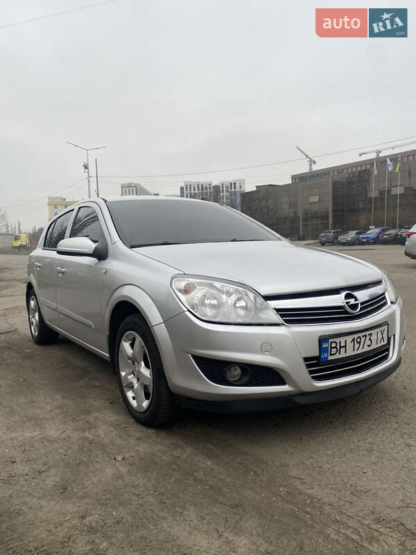 Opel Astra 2007