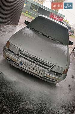 Хетчбек Opel Astra 1993 в Первомайську
