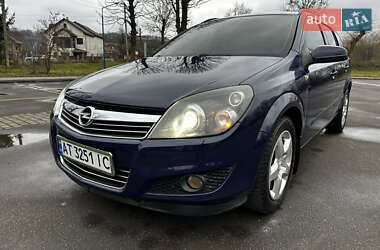 Универсал Opel Astra 2008 в Галиче