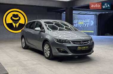 Универсал Opel Astra 2013 в Черновцах